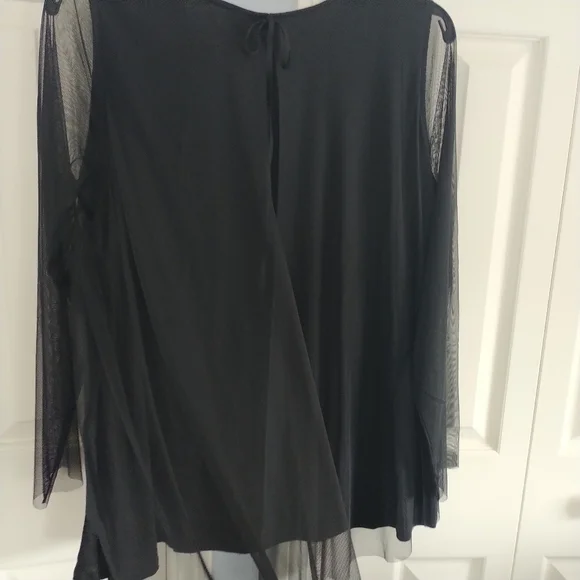 LOGO Lavish Embroidered Black Mesh Slub Knit Top XL - Picture 6 of 12